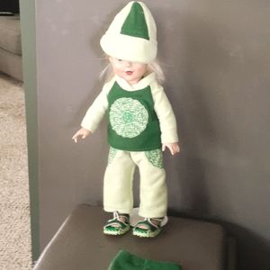 18 inch doll green fleece sweatsuit.